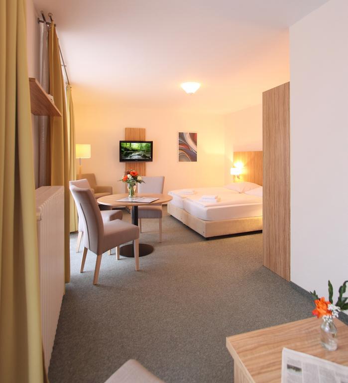Akzent Hotel Am Burgholz Tabarz Ruang foto