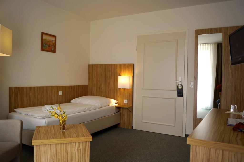 Akzent Hotel Am Burgholz Tabarz Ruang foto